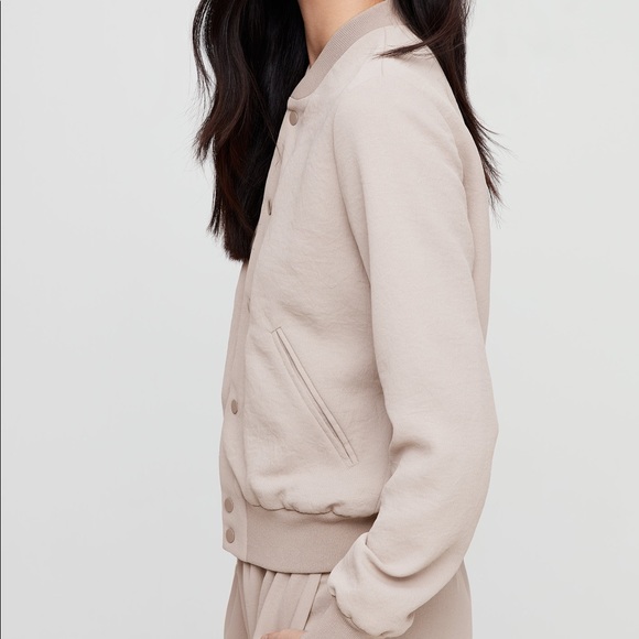 Aritzia Wilfred Poussin Bomber Jacket - Picture 5 of 10